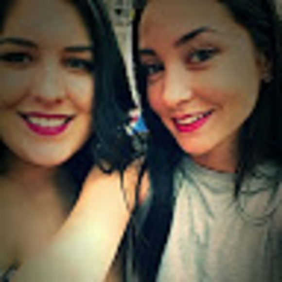 Meet your Posher, Isabelle - Picture 1 of 1